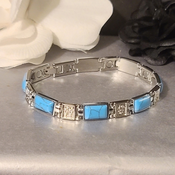 NWT Magnetic by Design Blue Howlite Chinese Blessings Bracelet - Picture 6 of 8